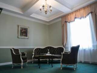 Гостевой дом Maison Elysée Сибиу Улучшенный люкс-10