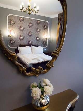 Гостевой дом Maison Elysée Сибиу Улучшенный двухместный номер с 1 кроватью-50